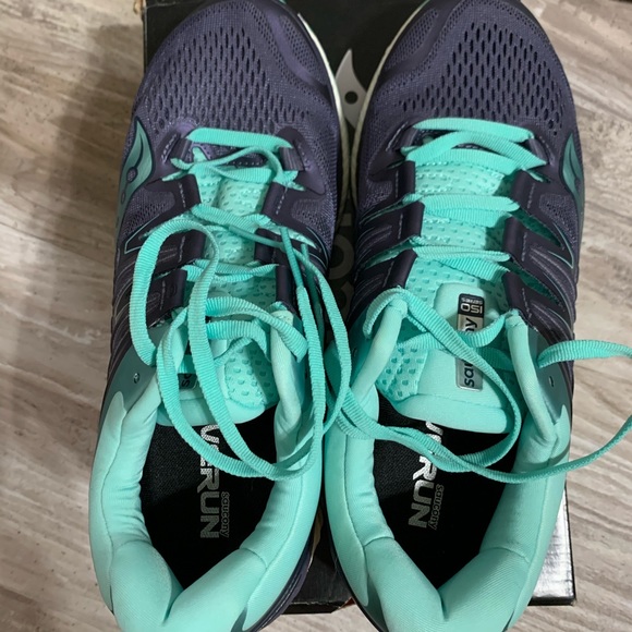 womens saucony hurricane iso 4